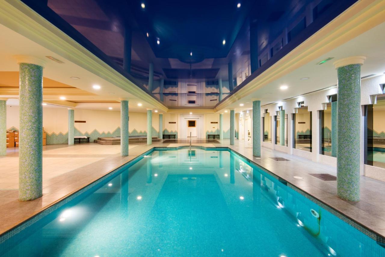Ph Bellagio: Luxurious And Romantic Duplex Penthouse With Private Pool & Sea Views เบนัลมาเดนา ภายนอก รูปภาพ